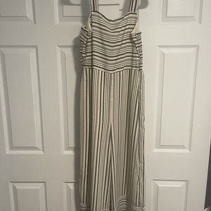 NWT PANT JUMPER! perfect for summer!